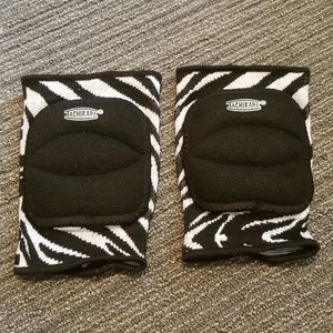 Girls Sm-Med Volleyball Knee Pads